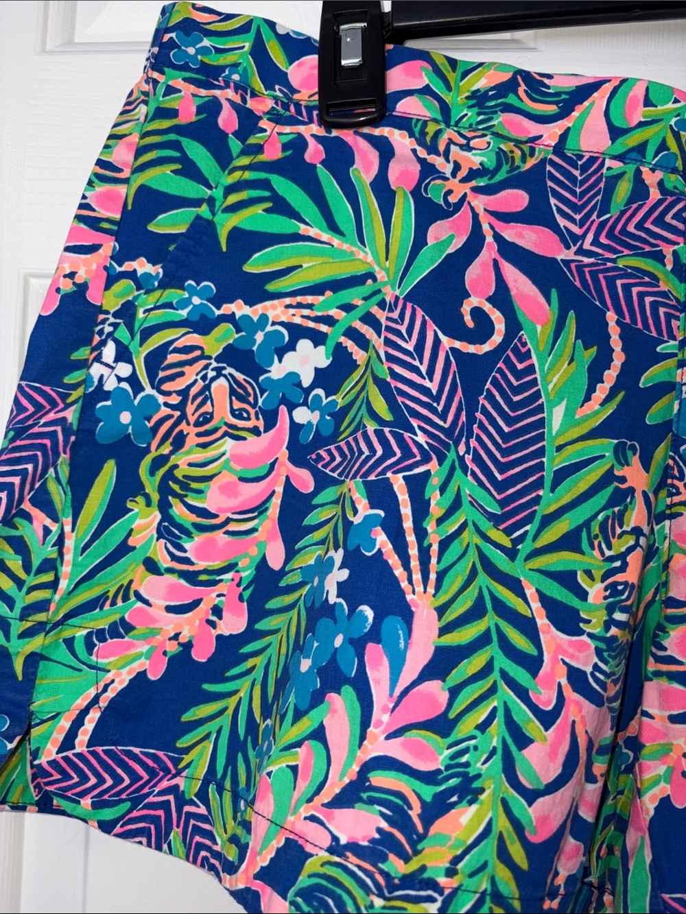 Lilly Pulitzer Ocean View Shorts Borealis Blue How You Like Me Prowl Size L - Picture 2 of 3